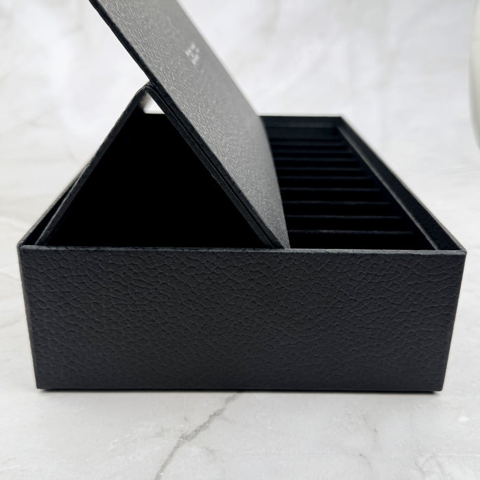 Delta 12-Pen Box
