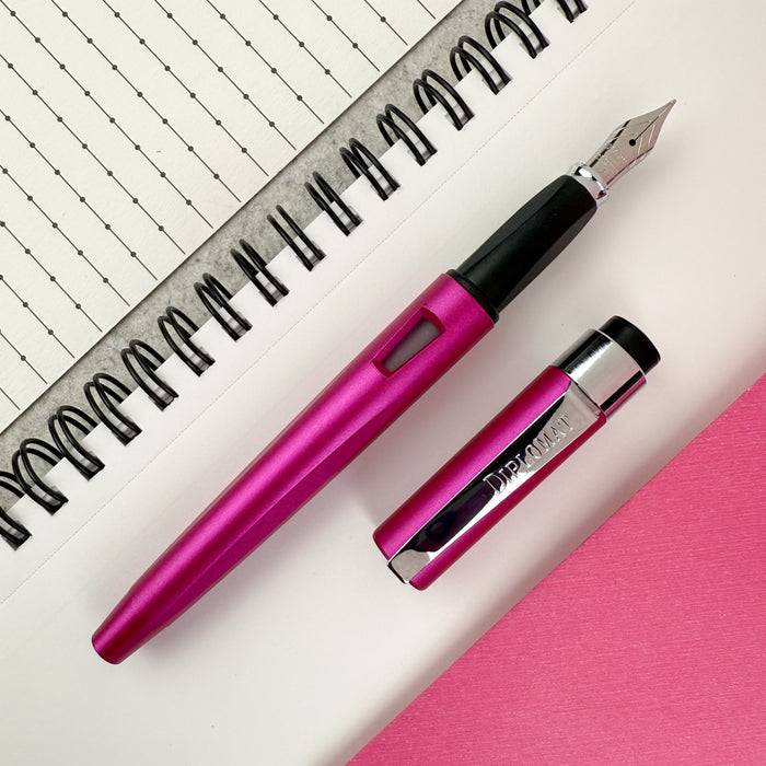 Diplomat Magnum Fountain Pen - Hot Pink