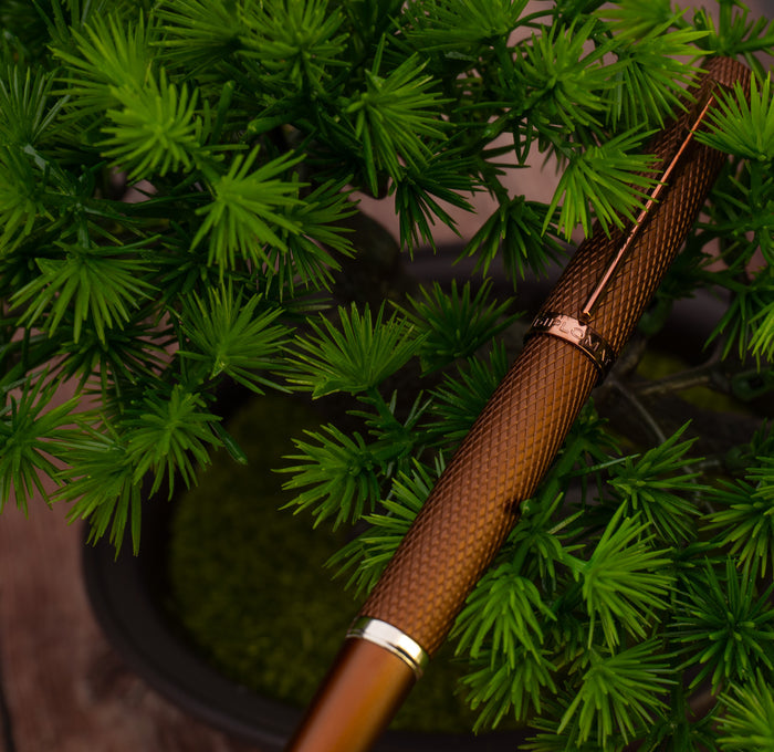 Diplomat Viper Fountain Pen - Brown Guilloche