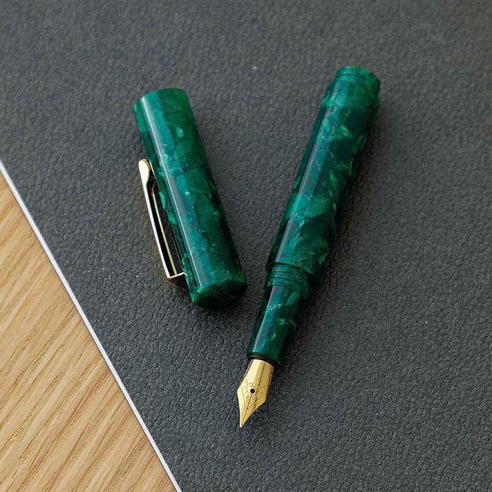 Hightide | Pluma Estilográfica Marbled Attaché Green (F)