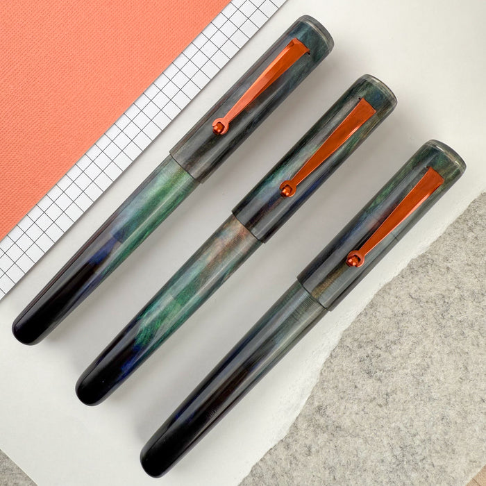 Hinze Pen Company Fountain Pen - Aurora Borealis