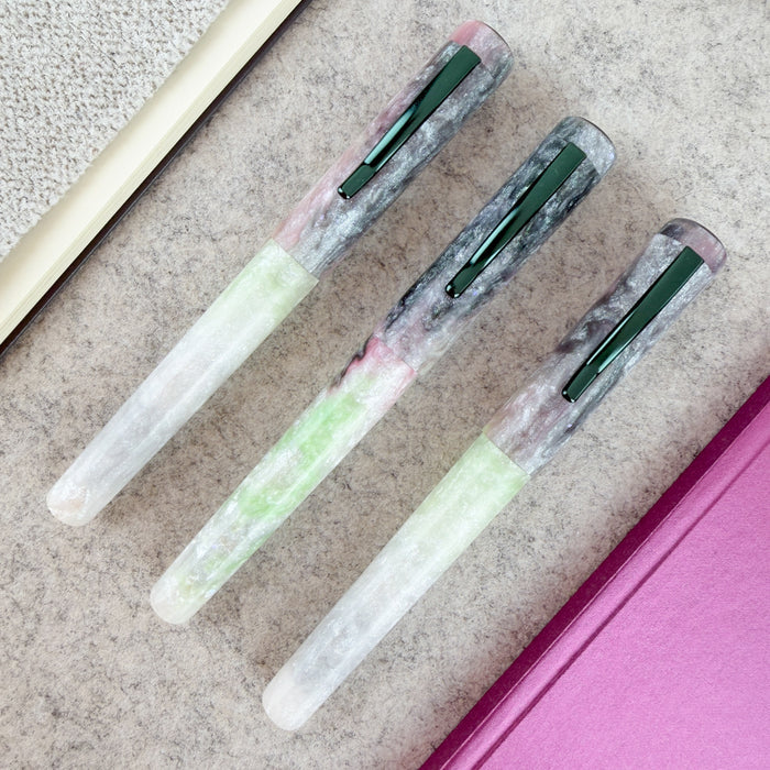 Hinze Pen Company Fountain Pen - Hearts Desire