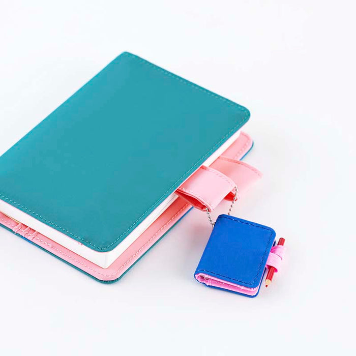 Hobonichi | Mini Llavero Hobonichi Techo Mini Keychain (Blue x Pink)