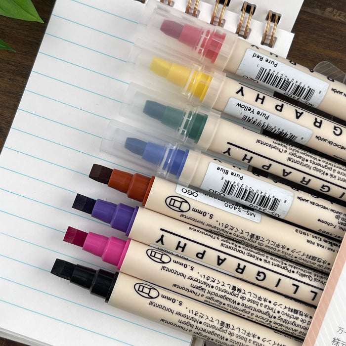 KureTake Zig Memory Calligraphy Markers (Set of 8)