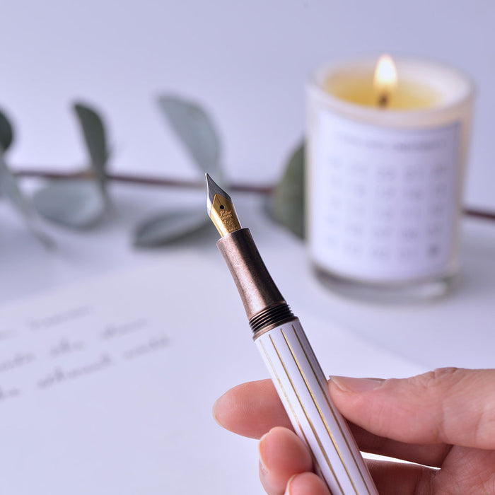 Laban Antique II Fountain Pen - White