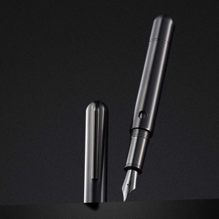 Nahvalur (Narwhal) Nautilus Fountain Pen - Ti Black