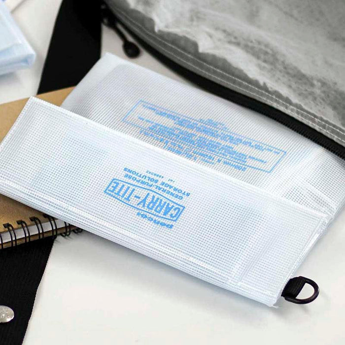 Penco | Estuche Carry Tite Case Clear M Light Blue