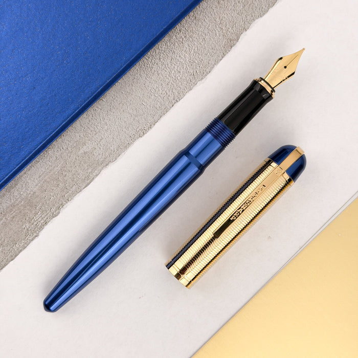 Wahl Eversharp Skyline Fountain Pen - Blue w/Gold Trim