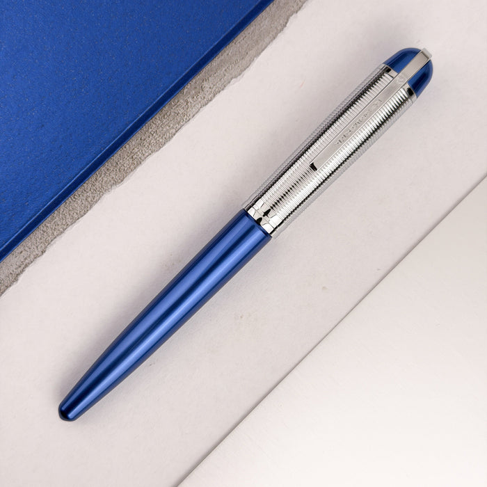 Wahl Eversharp Skyline Fountain Pen - Blue w/Silver Trim